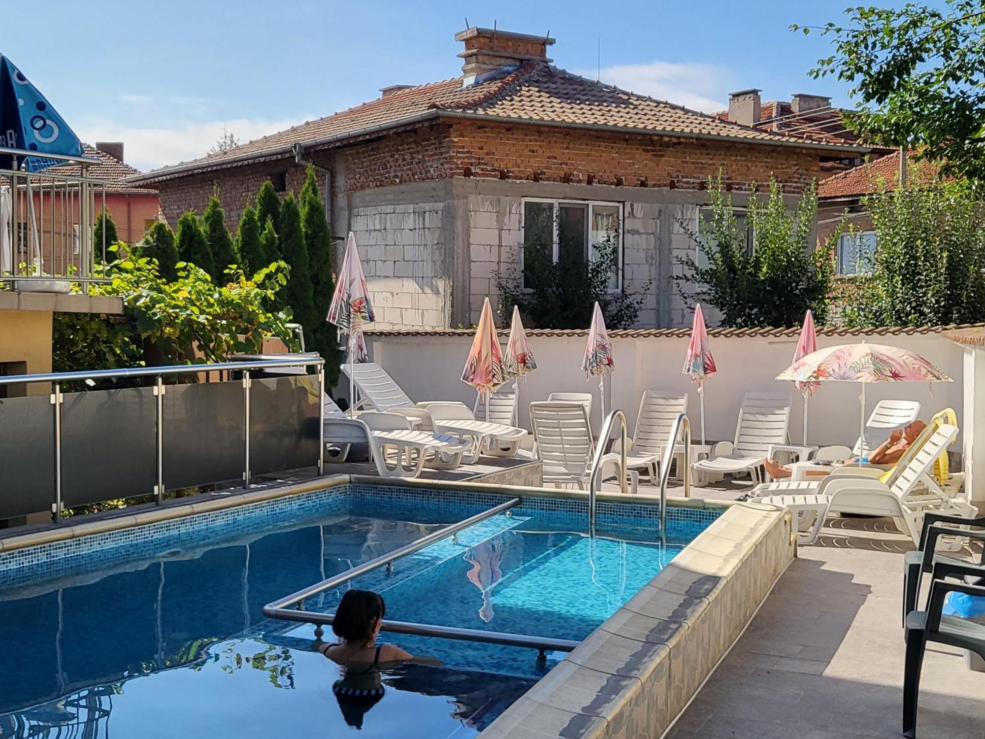 Family Hotel Dalia Βέλινγκραντ Εξωτερικό φωτογραφία