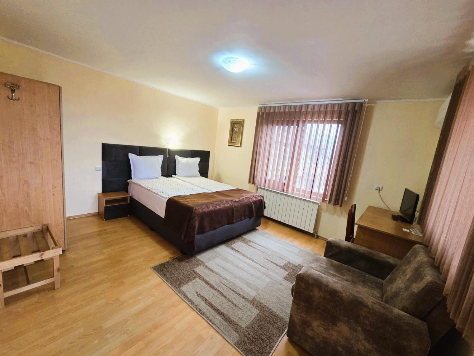 Family Hotel Dalia Βέλινγκραντ Εξωτερικό φωτογραφία