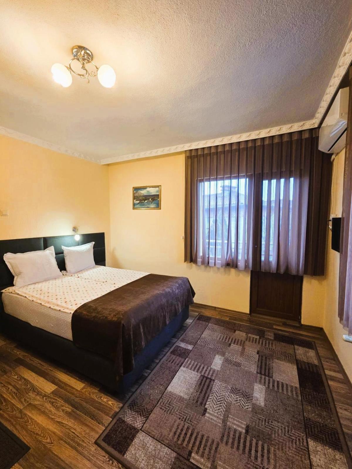 Family Hotel Dalia Βέλινγκραντ Εξωτερικό φωτογραφία